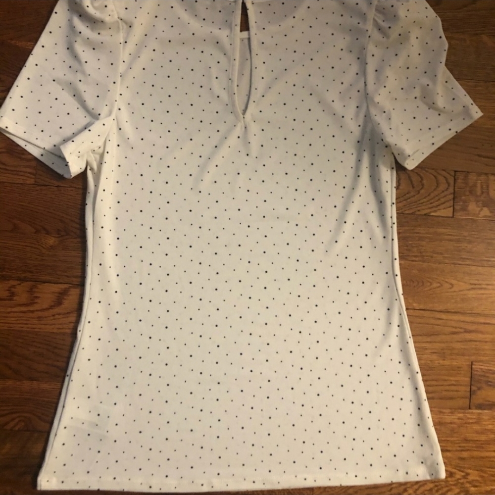 Express NWOT Short Sleeve Poke A Dot Shirt